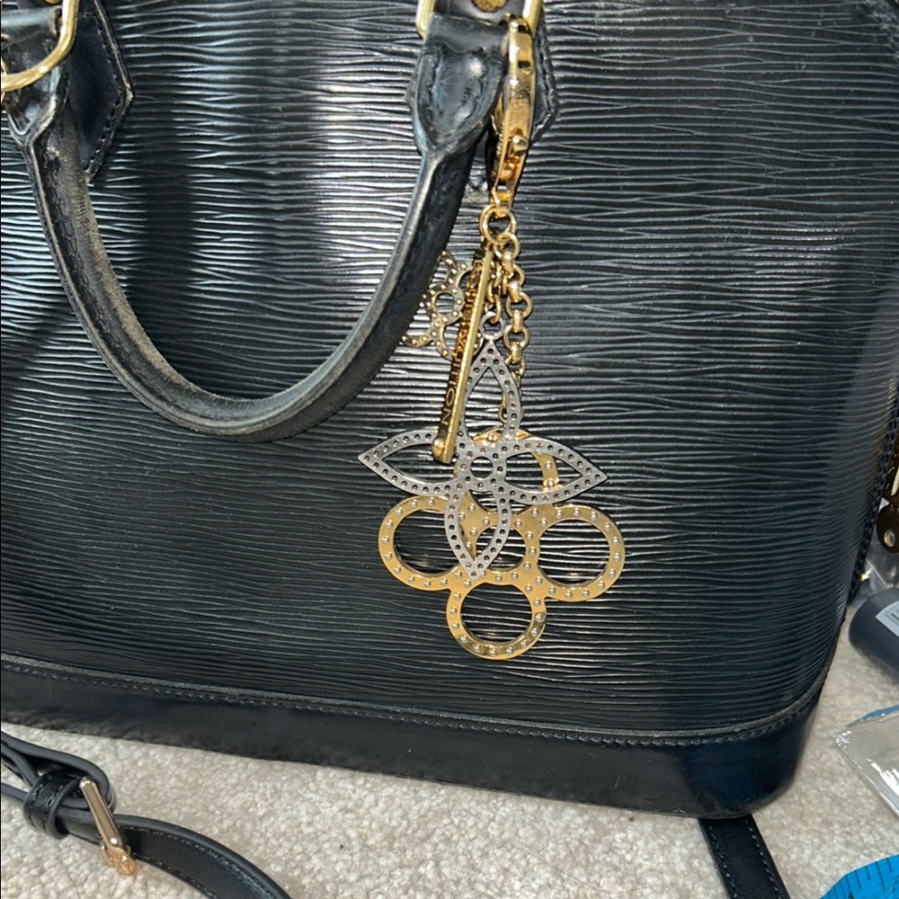 Louis Vuitton Keychain/Bag Charm - Picture 3 of 4